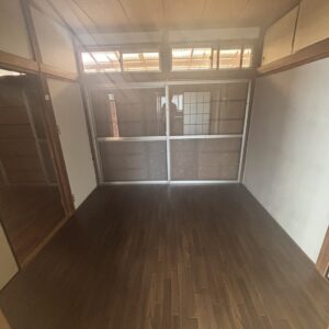  (内装)
